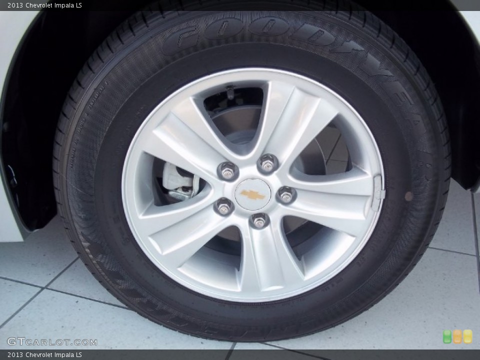 2013 Chevrolet Impala LS Wheel and Tire Photo #70882483