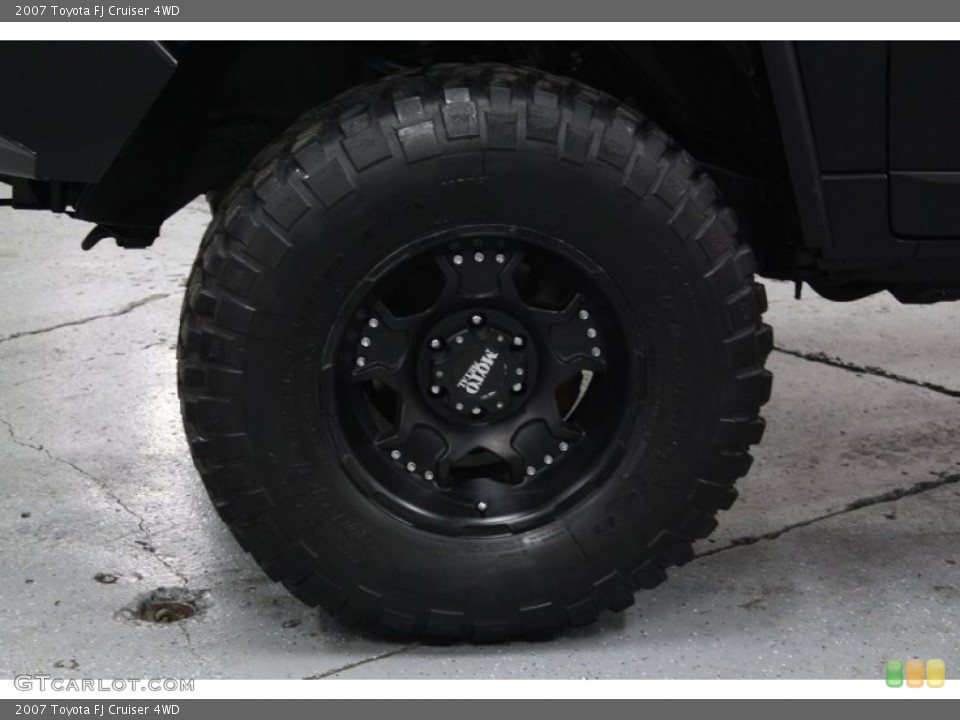 2007 Toyota FJ Cruiser Custom Wheel and Tire Photo #70998598