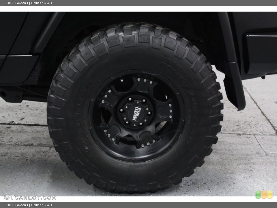2007 Toyota FJ Cruiser Custom Wheel and Tire Photo #70998616