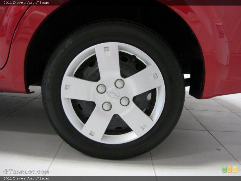 2011 Chevrolet Aveo LT Sedan Wheel and Tire Photo #71005174