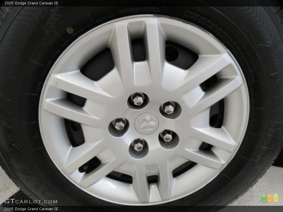 2005 Dodge Grand Caravan SE Wheel and Tire Photo #71018771