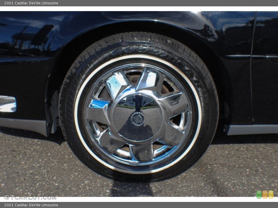 2001 Cadillac DeVille Limousine Wheel and Tire Photo #71033048