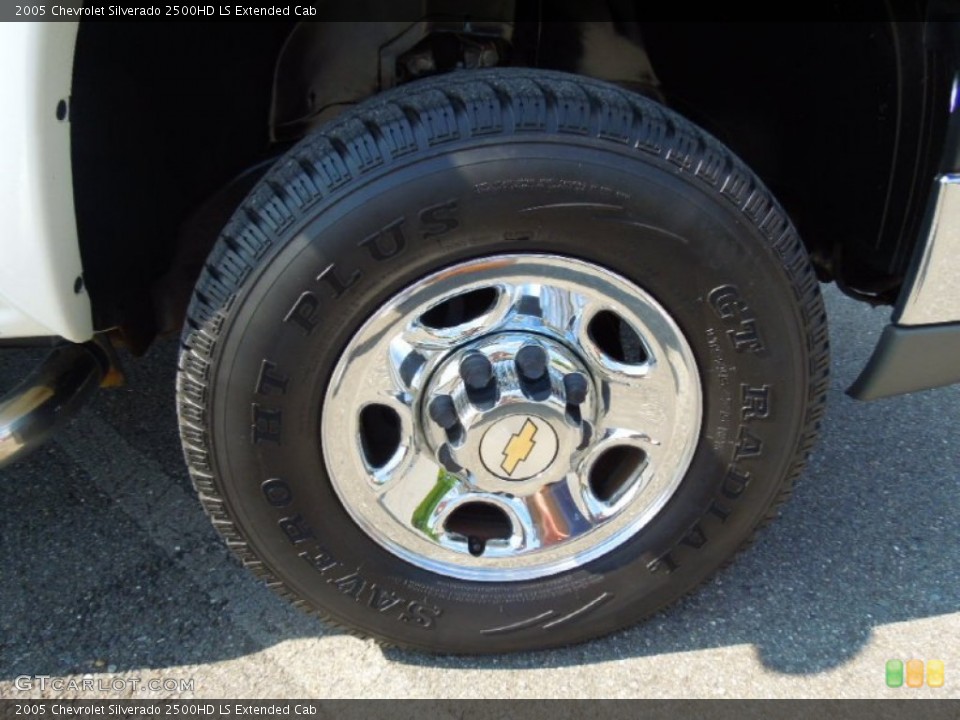 2005 Chevrolet Silverado 2500HD LS Extended Cab Wheel and Tire Photo #71059055
