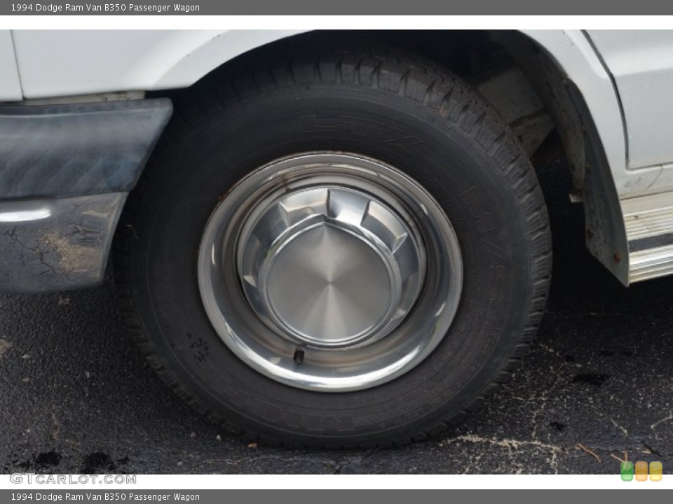 1994 Dodge Ram Van B350 Passenger Wagon Wheel and Tire Photo #71063851