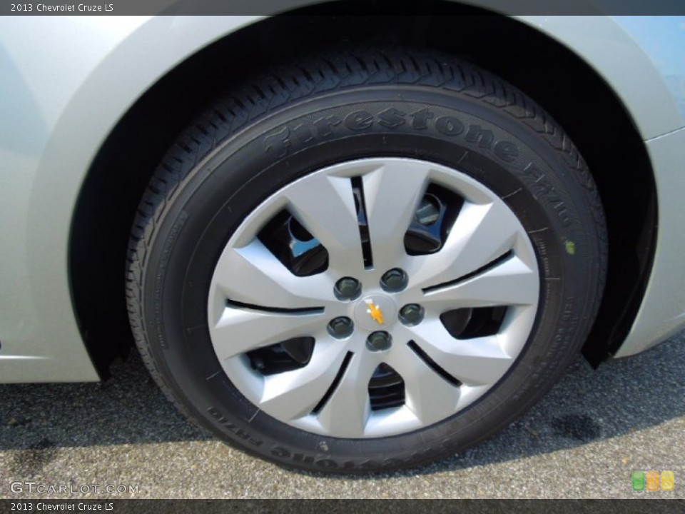 2013 Chevrolet Cruze LS Wheel and Tire Photo #71122847