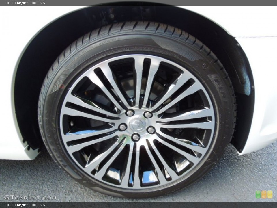 2013 Chrysler 300 S V6 Wheel and Tire Photo #71144007