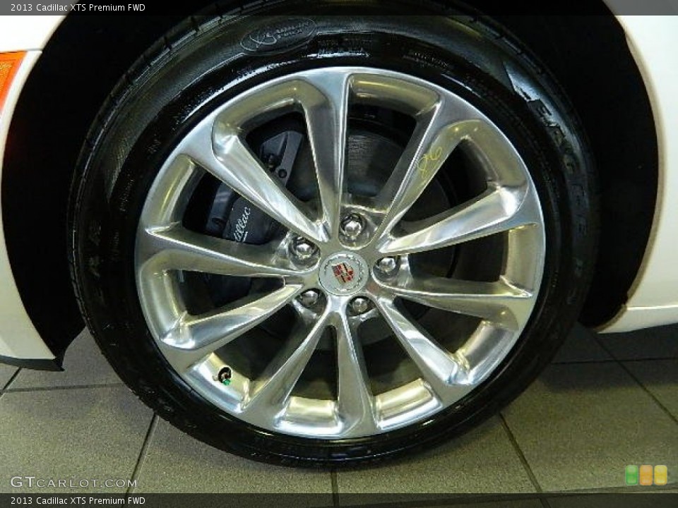 2013 Cadillac XTS Premium FWD Wheel and Tire Photo #71251293