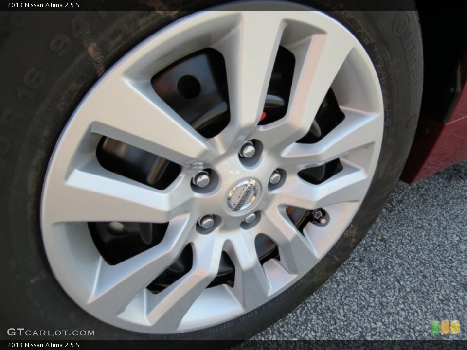 2013 Nissan Altima 2.5 S Wheel and Tire Photo #71315221