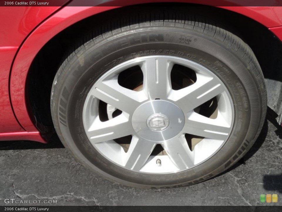 2006 Cadillac DTS Luxury Wheel and Tire Photo #71392624
