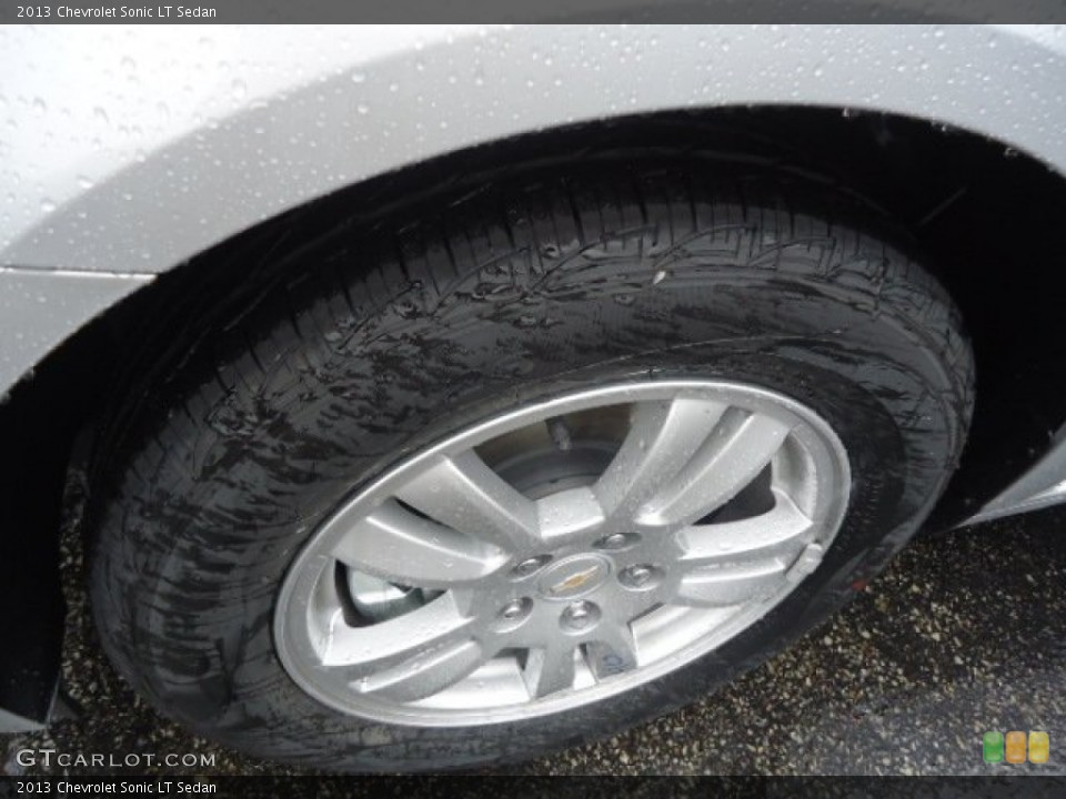 2013 Chevrolet Sonic LT Sedan Wheel and Tire Photo #71393488