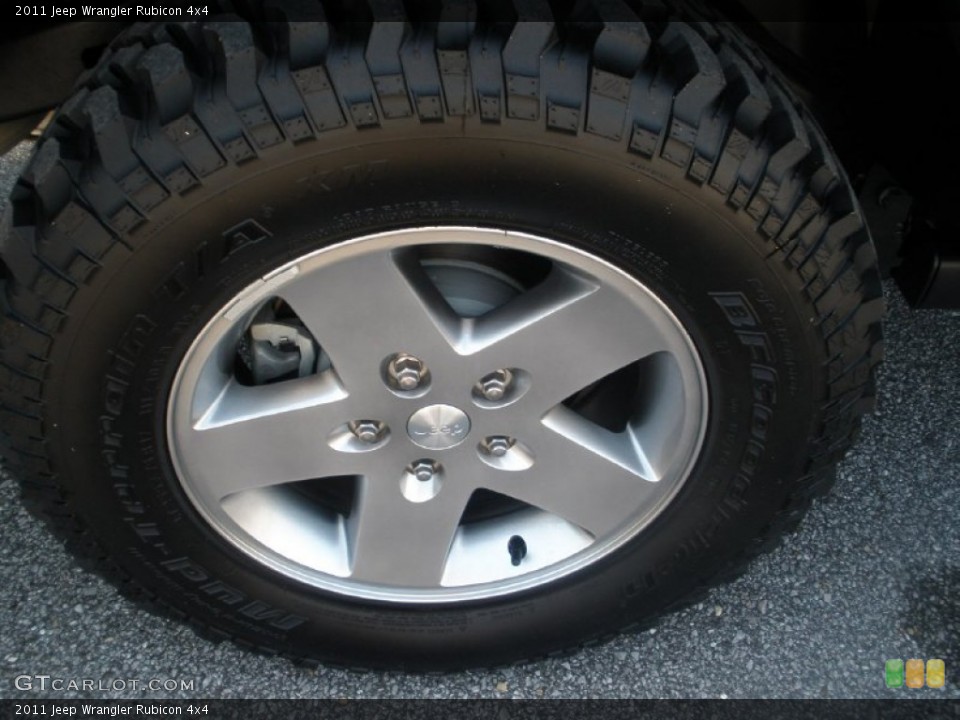 2011 Jeep Wrangler Rubicon 4x4 Wheel and Tire Photo #71410171
