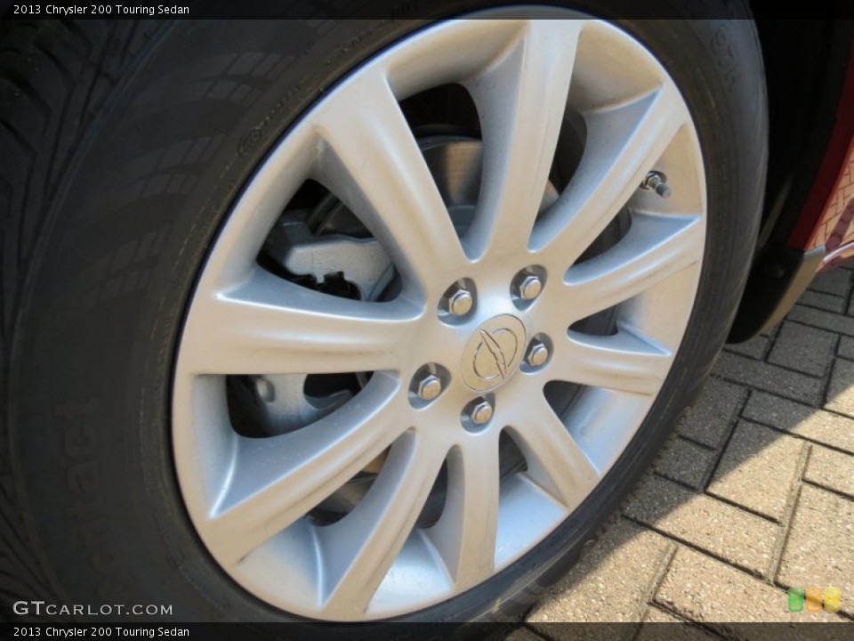 2013 Chrysler 200 Touring Sedan Wheel and Tire Photo #71429882