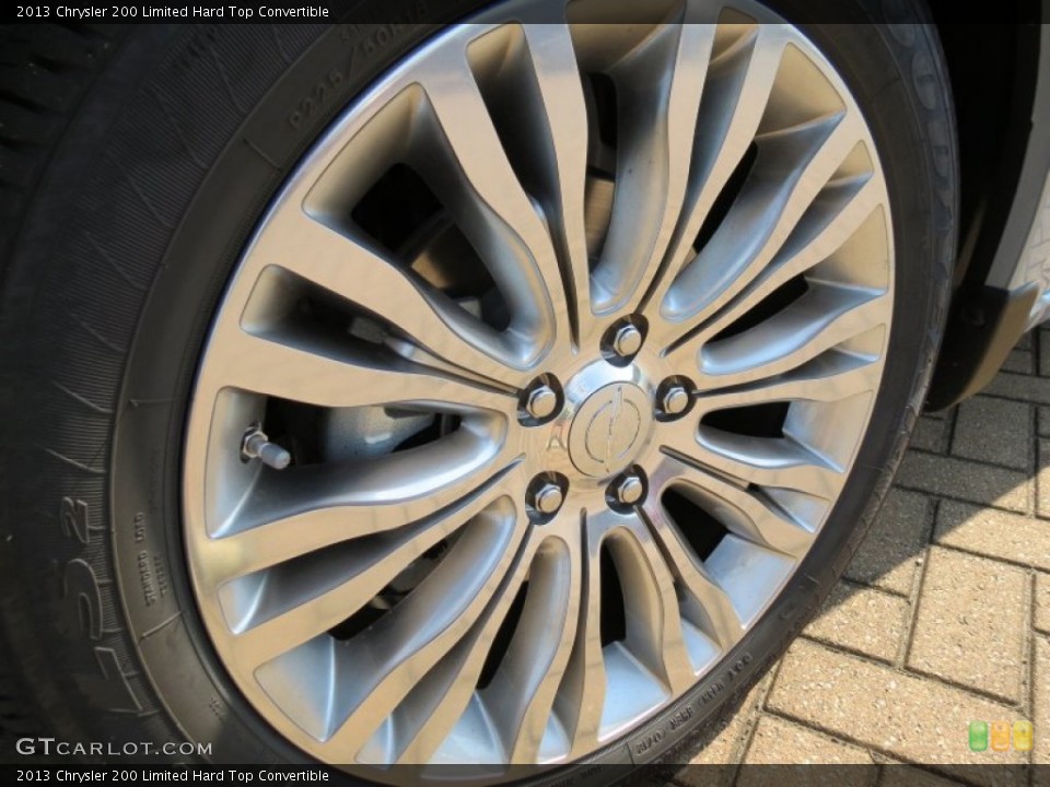 2013 Chrysler 200 Limited Hard Top Convertible Wheel and Tire Photo #71430347