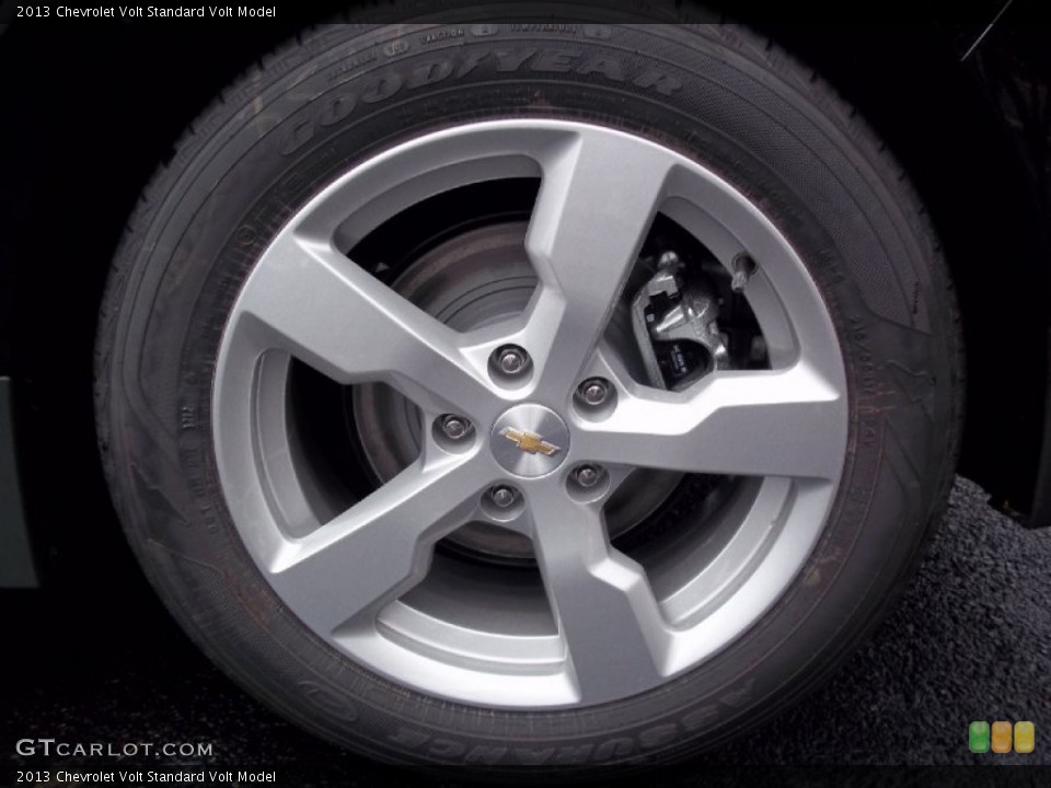 2013 Chevrolet Volt  Wheel and Tire Photo #71471381
