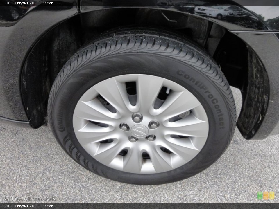 2012 Chrysler 200 LX Sedan Wheel and Tire Photo #71639641