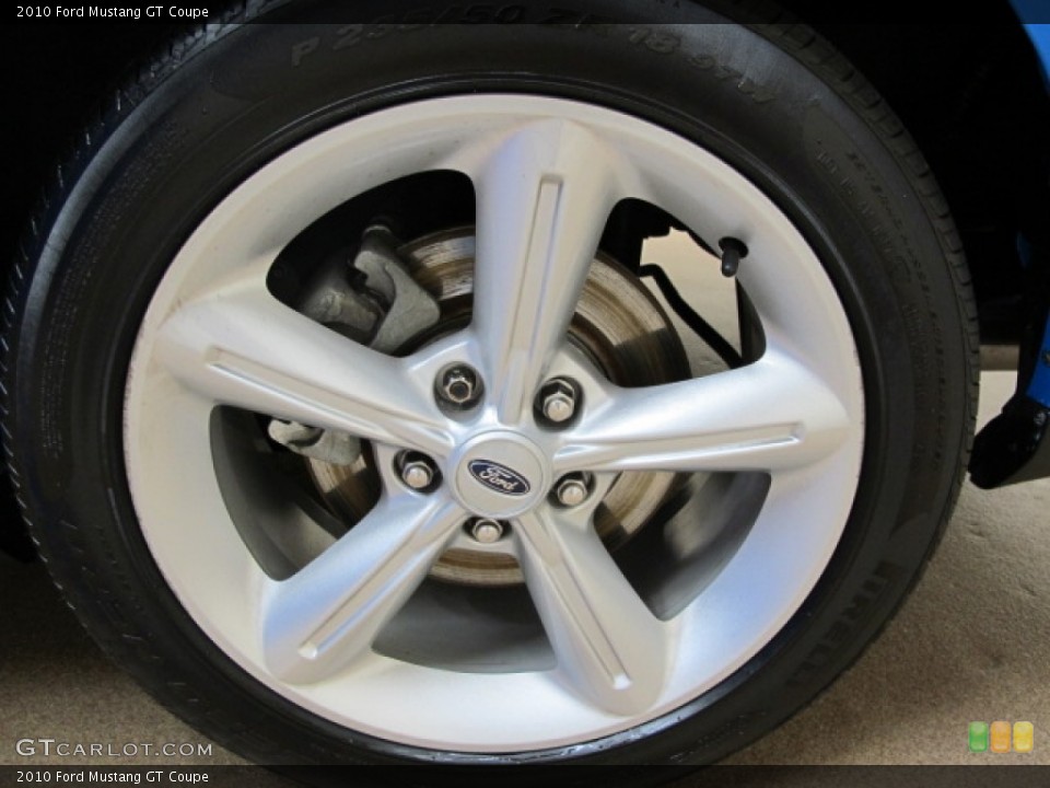 2010 Ford Mustang GT Coupe Wheel and Tire Photo #71680973