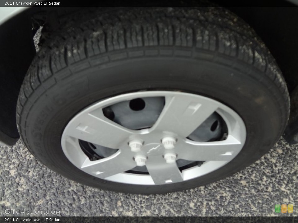 2011 Chevrolet Aveo LT Sedan Wheel and Tire Photo #71727698