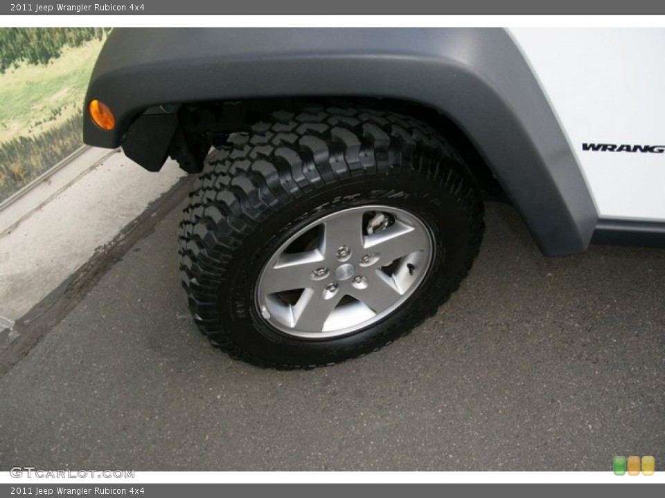 2011 Jeep Wrangler Rubicon 4x4 Wheel and Tire Photo #71731820