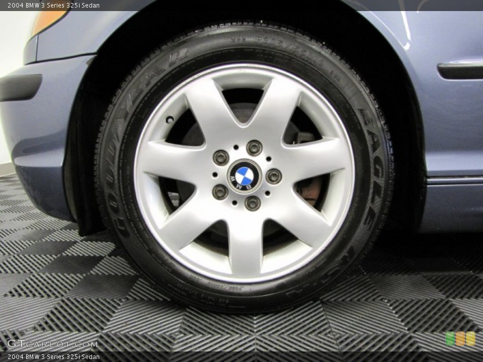 2004 BMW 3 Series 325i Sedan Wheel and Tire Photo #71740922