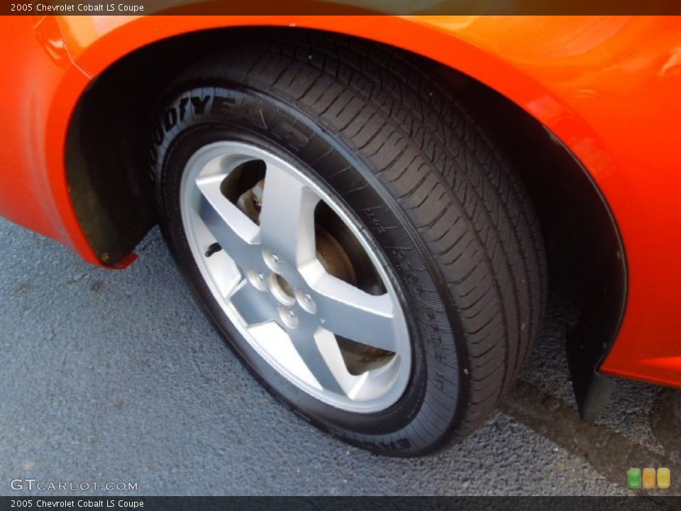 2005 Chevrolet Cobalt LS Coupe Wheel and Tire Photo #71812905