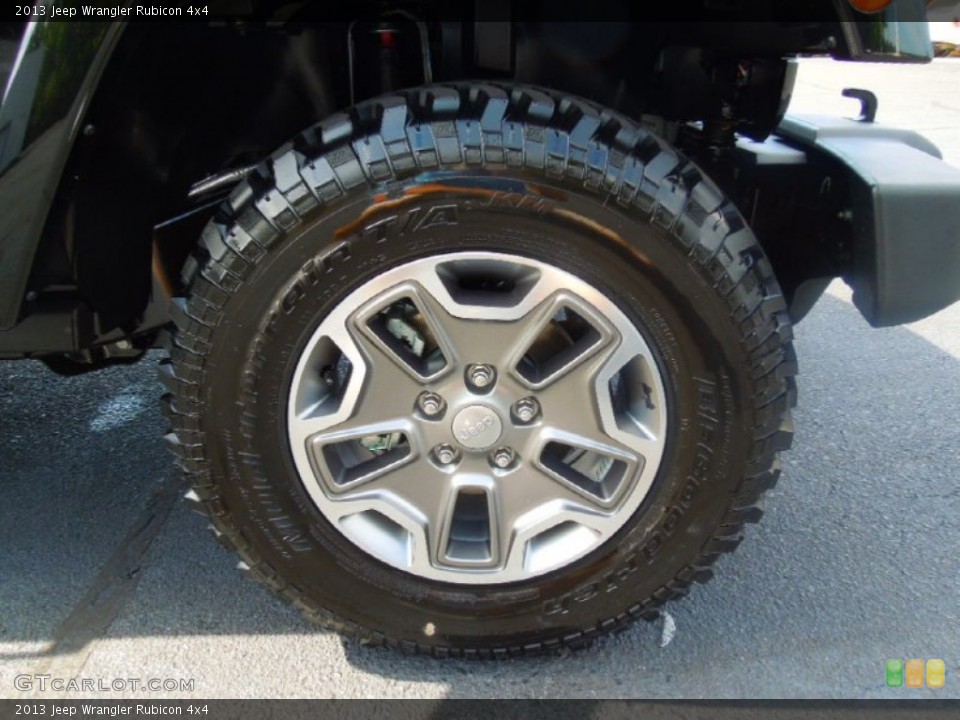 2013 Jeep Wrangler Rubicon 4x4 Wheel and Tire Photo #71813370