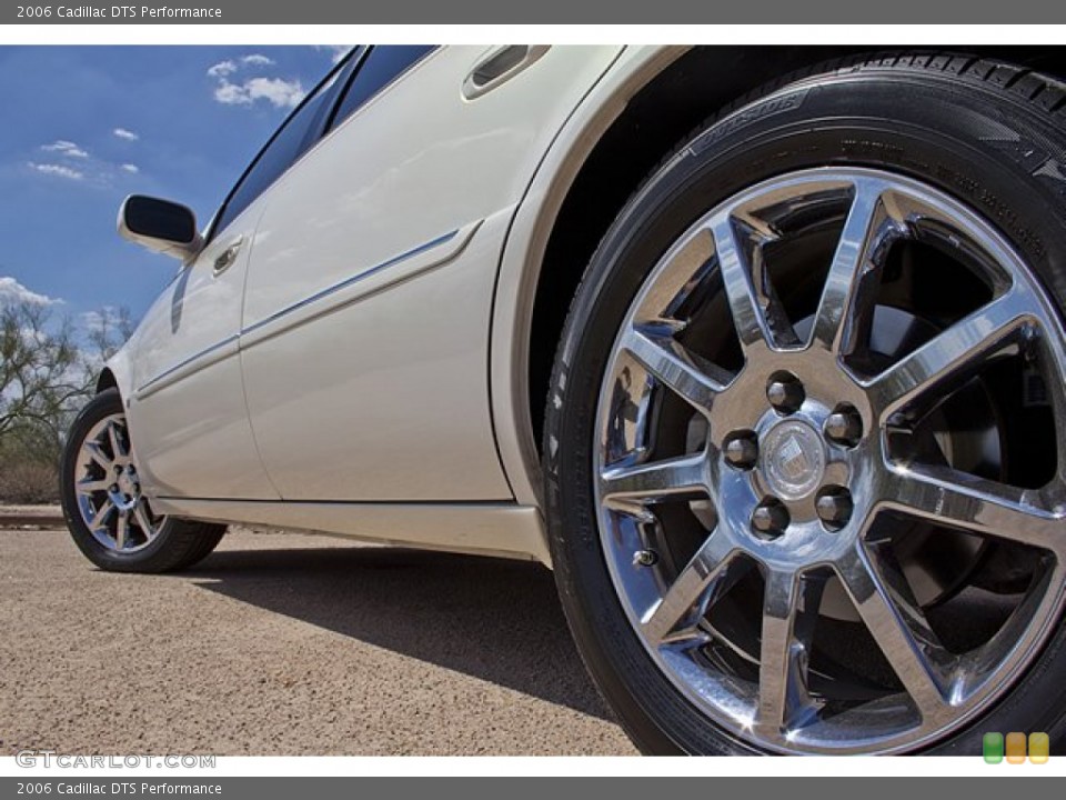 2006 Cadillac DTS Performance Wheel and Tire Photo #71827574