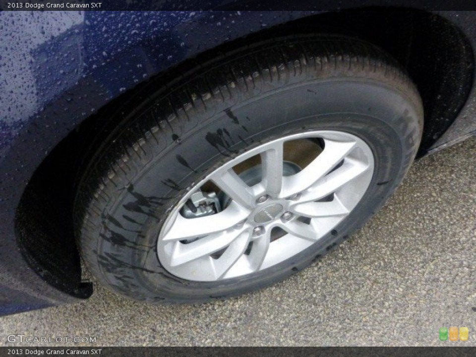2013 Dodge Grand Caravan SXT Wheel and Tire Photo #71835151
