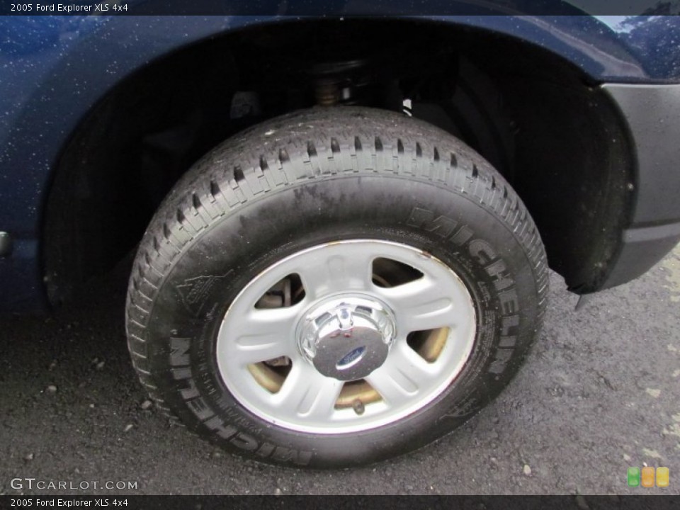 2005 Ford Explorer XLS 4x4 Wheel and Tire Photo #71861238
