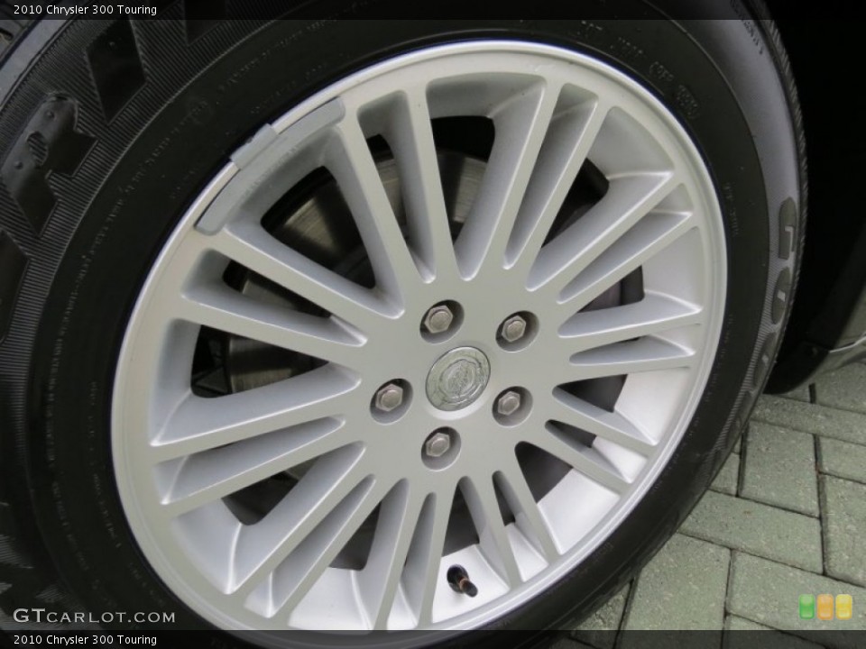 2010 Chrysler 300 Touring Wheel and Tire Photo #71883903