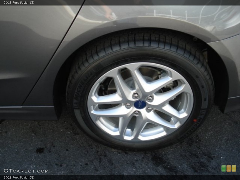 2013 Ford Fusion SE Wheel and Tire Photo #71931669