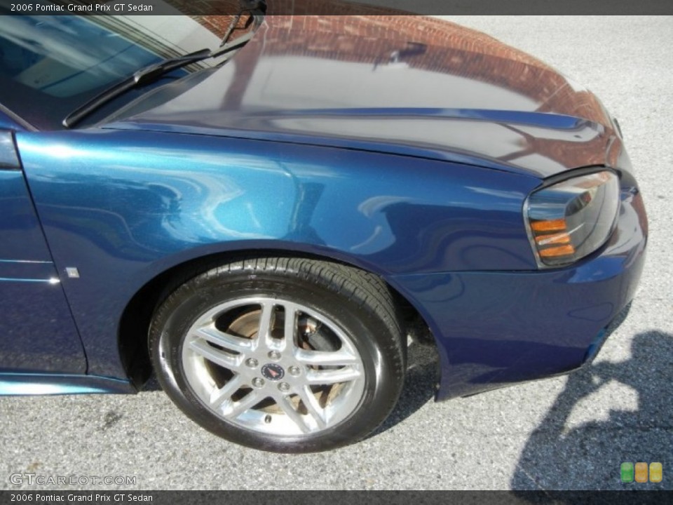 2006 Pontiac Grand Prix GT Sedan Wheel and Tire Photo #72025587