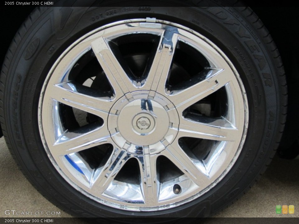 2005 Chrysler 300 C HEMI Wheel and Tire Photo #72060520