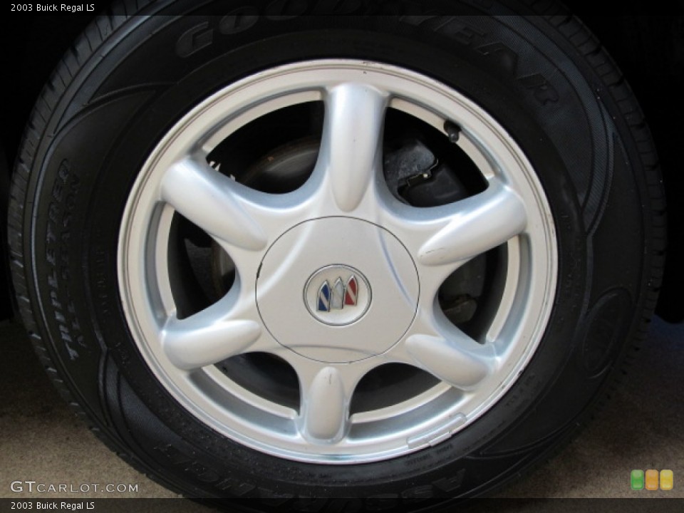 2003 Buick Regal LS Wheel and Tire Photo #72110765