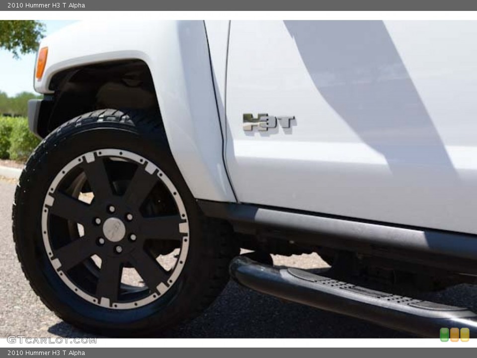 2010 Hummer H3 Custom Wheel and Tire Photo #72126786