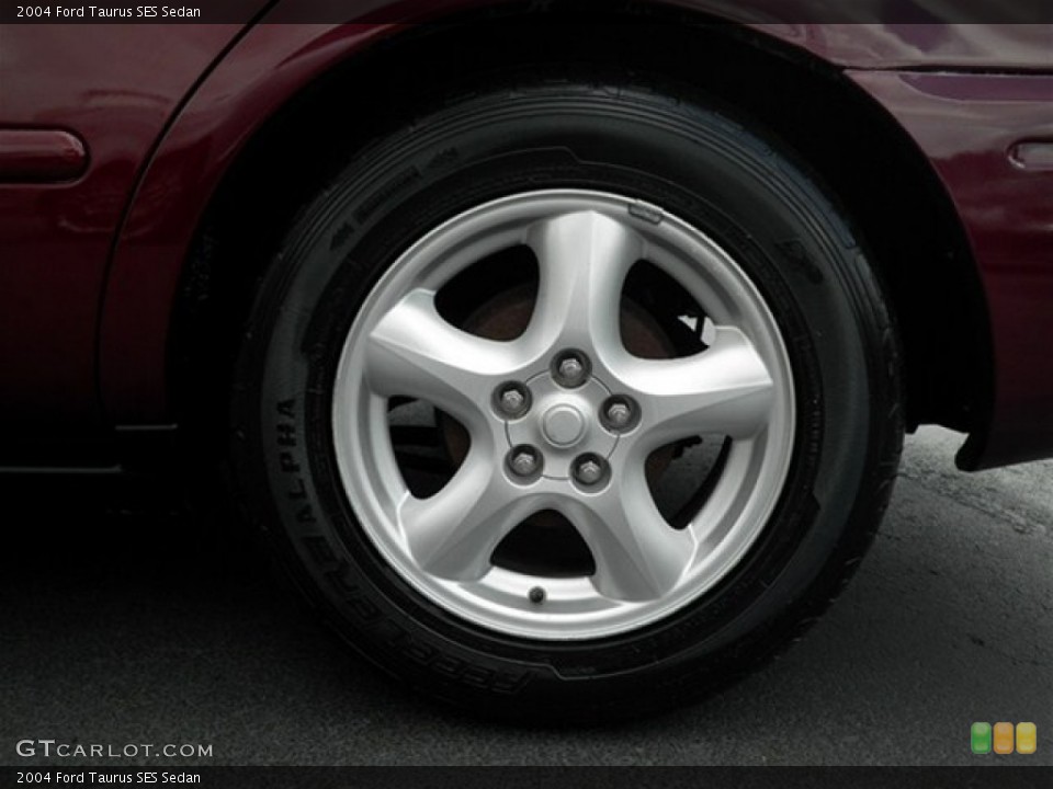 2004 Ford Taurus SES Sedan Wheel and Tire Photo #72145795