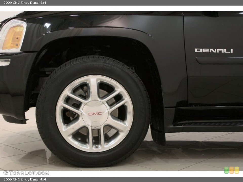 2009 GMC Envoy Denali 4x4 Wheel and Tire Photo #72153900