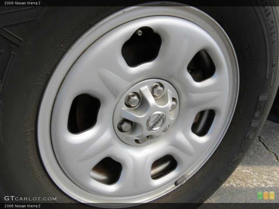 2006 Nissan Xterra S Wheel and Tire Photo #72213215