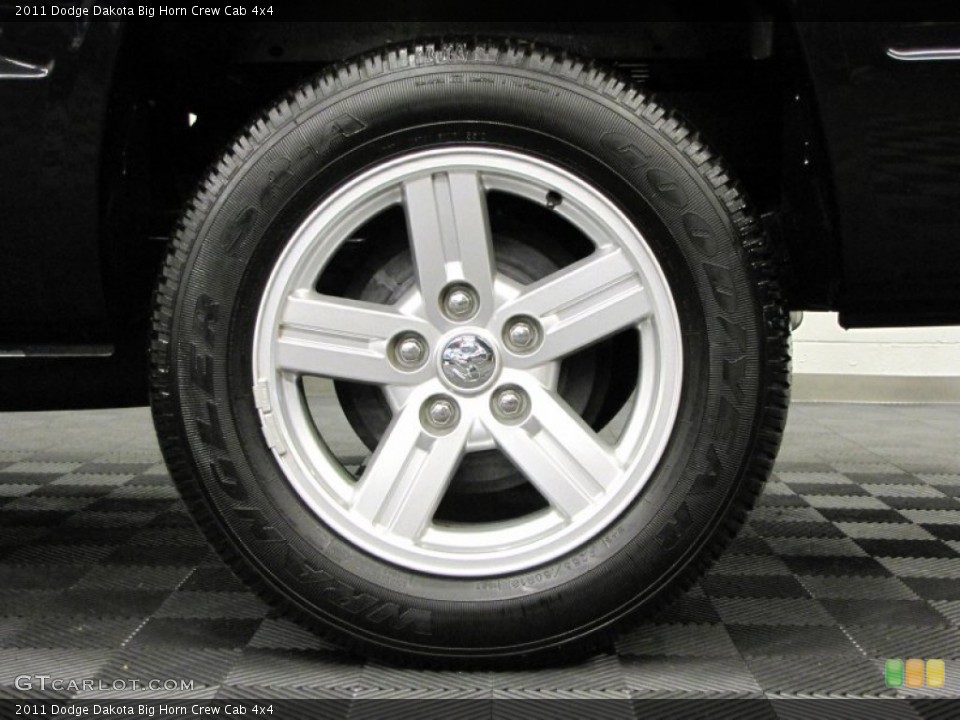 2011 Dodge Dakota Big Horn Crew Cab 4x4 Wheel and Tire Photo #72233426