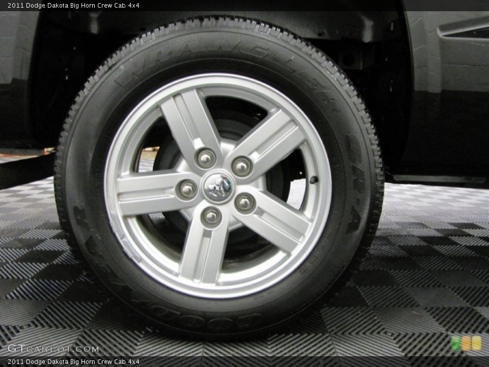 2011 Dodge Dakota Big Horn Crew Cab 4x4 Wheel and Tire Photo #72233447