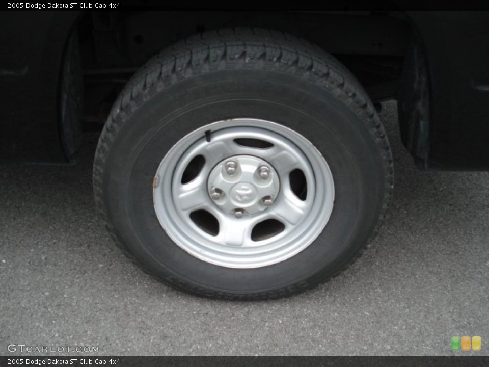 2005 Dodge Dakota ST Club Cab 4x4 Wheel and Tire Photo #72237204