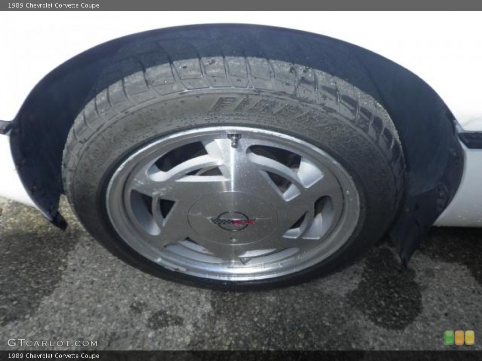 1989 Chevrolet Corvette Coupe Wheel and Tire Photo #72256195