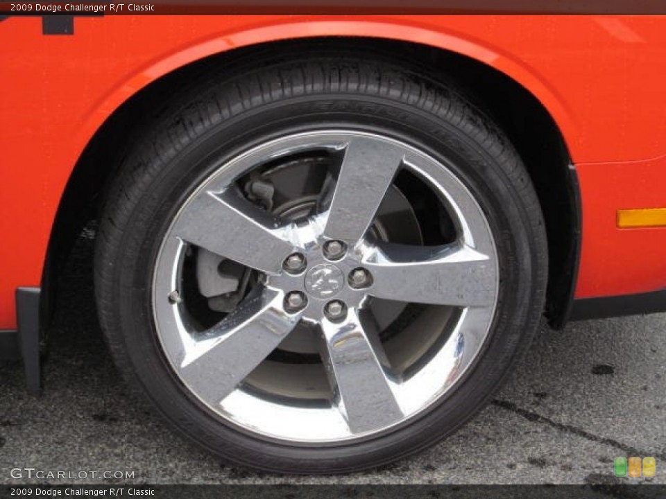 2009 Dodge Challenger R/T Classic Wheel and Tire Photo #72284038