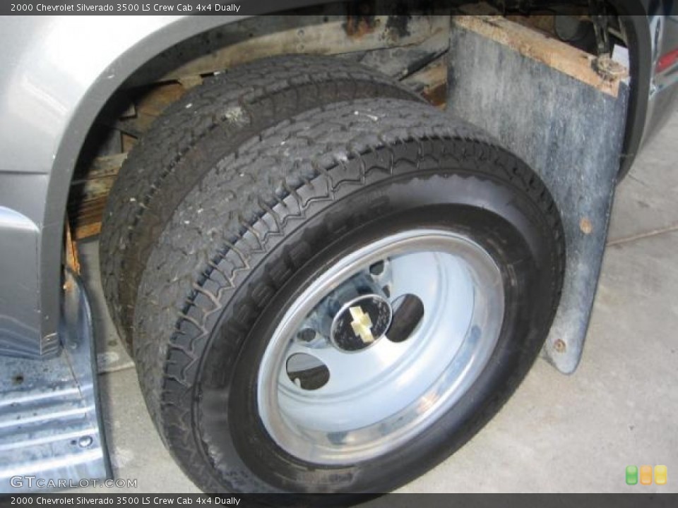 2000 Chevrolet Silverado 3500 LS Crew Cab 4x4 Dually Wheel and Tire Photo #72298792