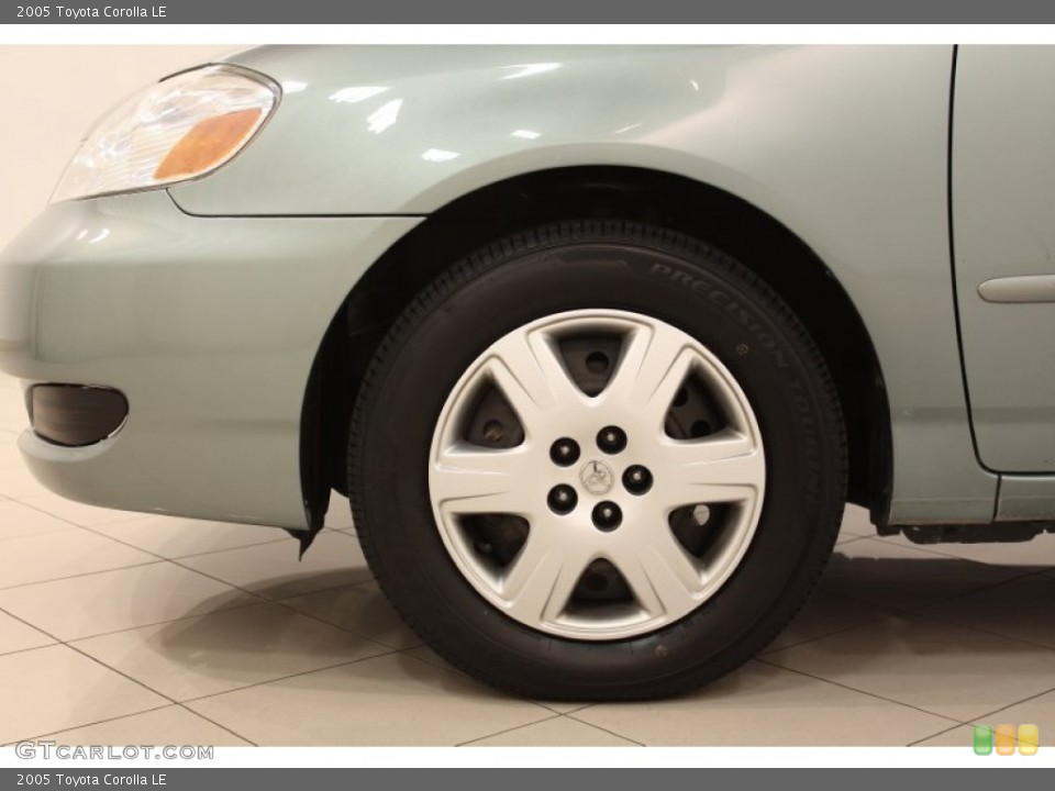 2005 Toyota Corolla LE Wheel and Tire Photo #72354036
