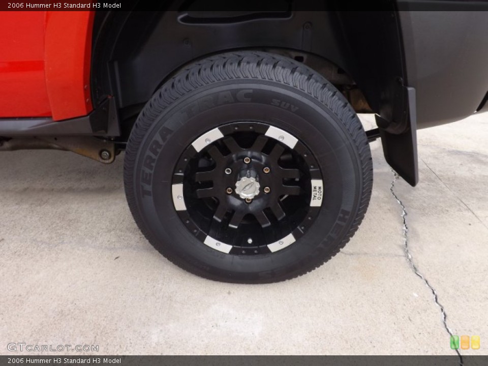 2006 Hummer H3 Custom Wheel and Tire Photo #72355765