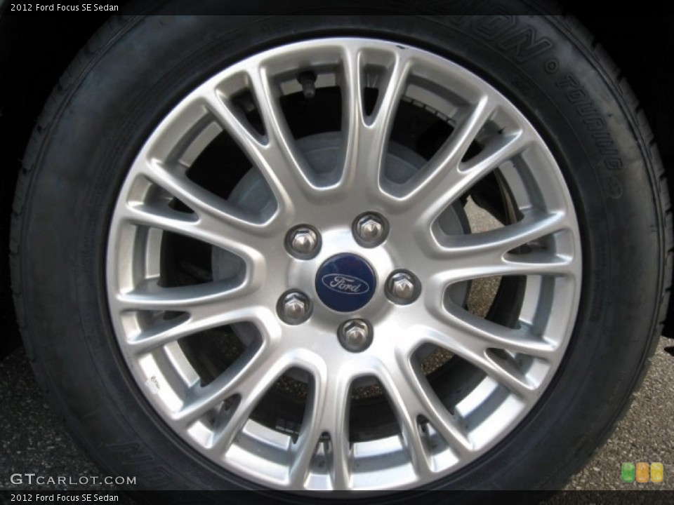 2012 Ford Focus SE Sedan Wheel and Tire Photo #72366453
