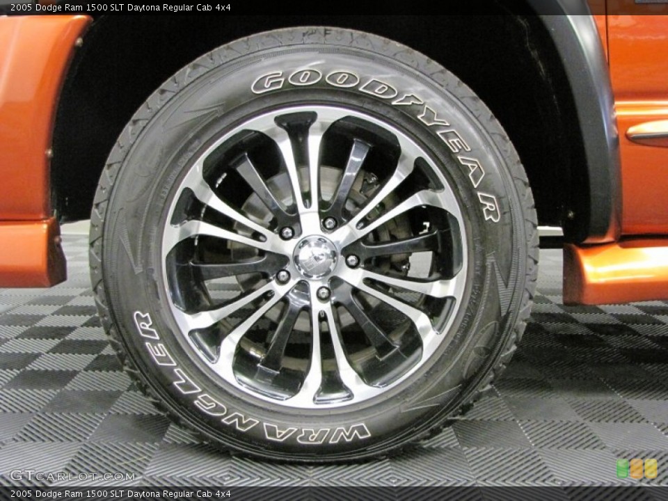 2005 Dodge Ram 1500 Custom Wheel and Tire Photo #72374925