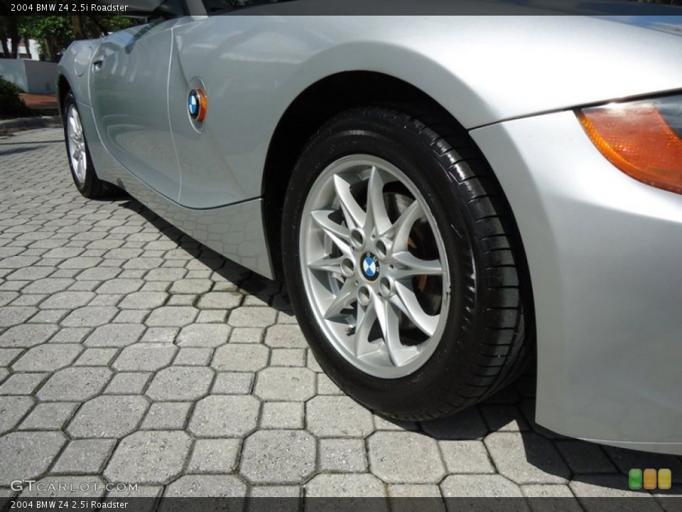 2004 BMW Z4 2.5i Roadster Wheel and Tire Photo #72429113