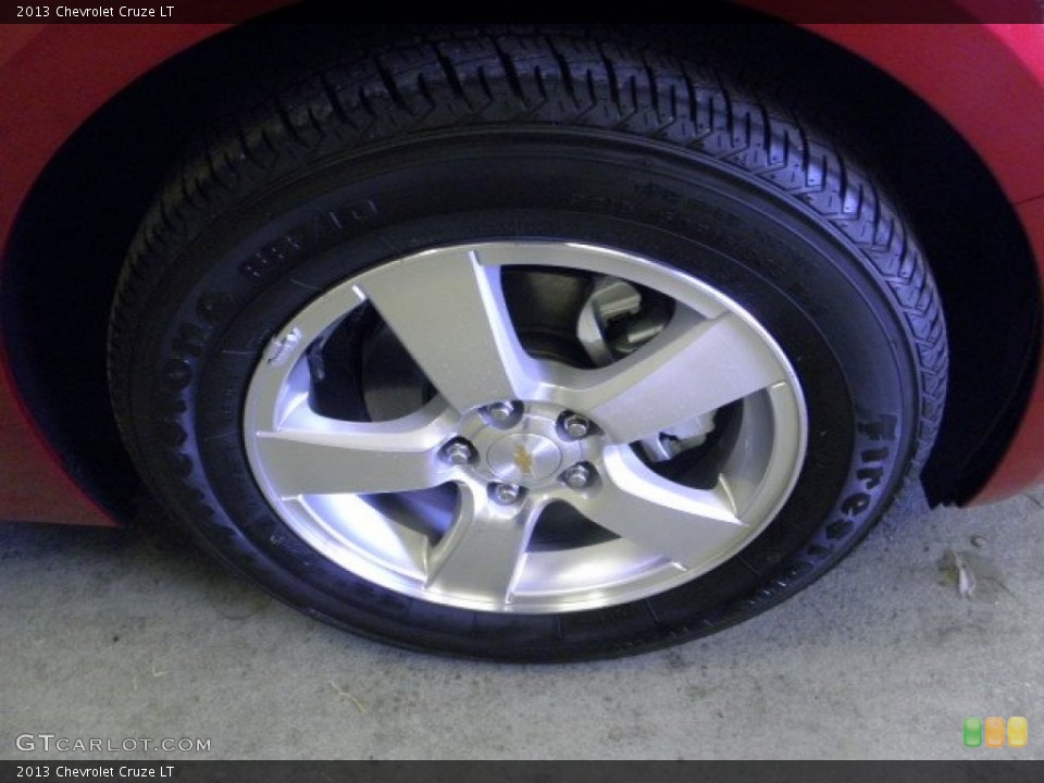 2013 Chevrolet Cruze LT Wheel and Tire Photo #72438162