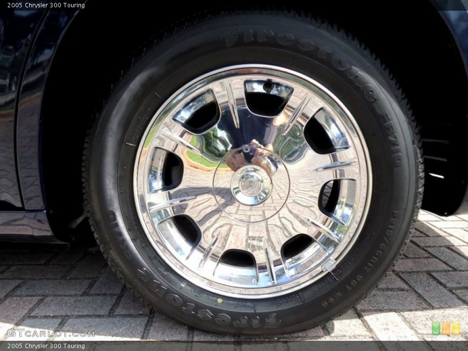2005 Chrysler 300 Custom Wheel and Tire Photo #72457416
